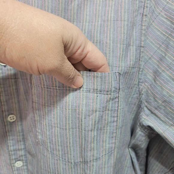 Carbon 2 Cobalt Men's Size XL Multicolor Pinstripe Button Up Shirt 100% Cotton. - Picture 3 of 8